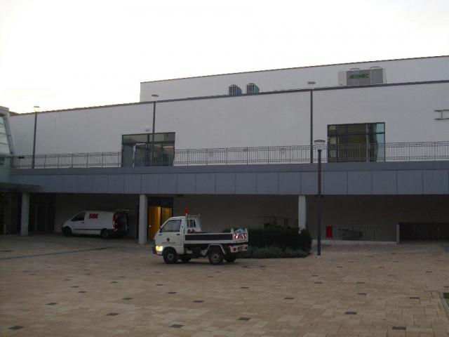 001.JPG