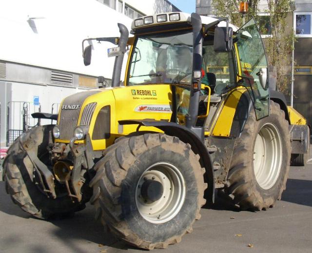 __Fendt_Farmer_412_Vario___Rebohl_Garten__und_Landschaftsbau_e.K.___www.rebohl_galabau.de___Bild_01___anschlie_end_Video.JPG