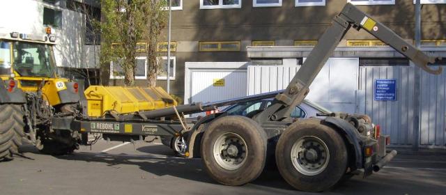 __Fendt_Farmer_412_Vario___Rebohl_Garten__und_Landschaftsbau_e.K.___www.rebohl_galabau.de___Bild_02.JPG