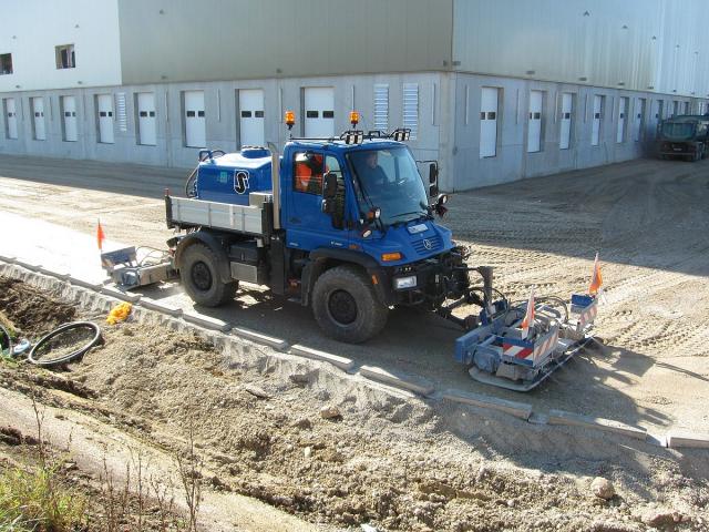 Copyright___Maulwurfmax_2011.Richard_Schulz_Tiefbau_Mercedes_Benz_UNIMOG_U_400_18.10.2011_1.jpg