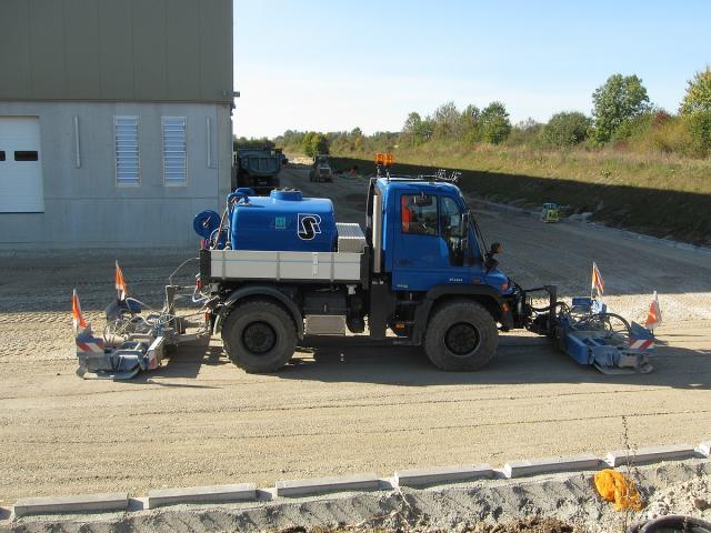 Copyright___Maulwurfmax_2011.Richard_Schulz_Tiefbau_Mercedes_Benz_UNIMOG_U_400_18.10.2011_5.jpg