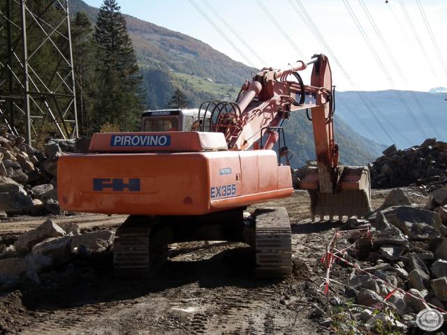 Fiat_Hitachi_355_4.jpg