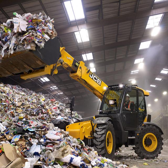 jcb_teleskoplader_550_80_muell.jpg