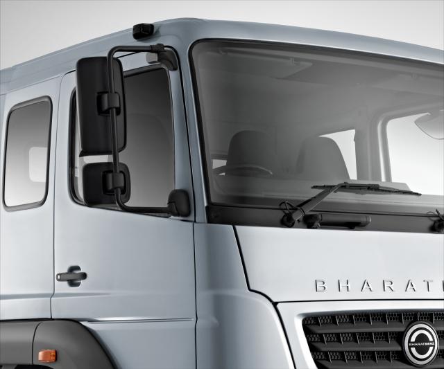 Daimler_Bharatbenz_02.jpg