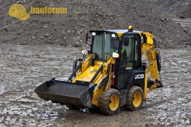 jcb_pressekonferenz_2012_12.jpg