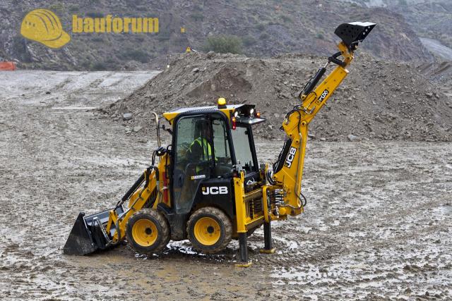 jcb_pressekonferenz_2012_15.jpg