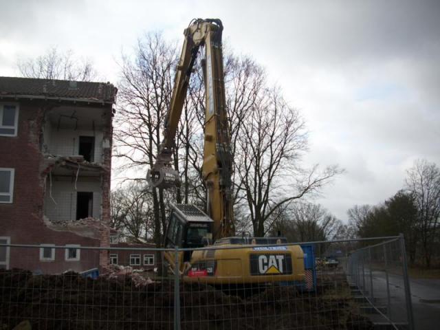 2012/02/post-12925-1329317666_thumb.jpg