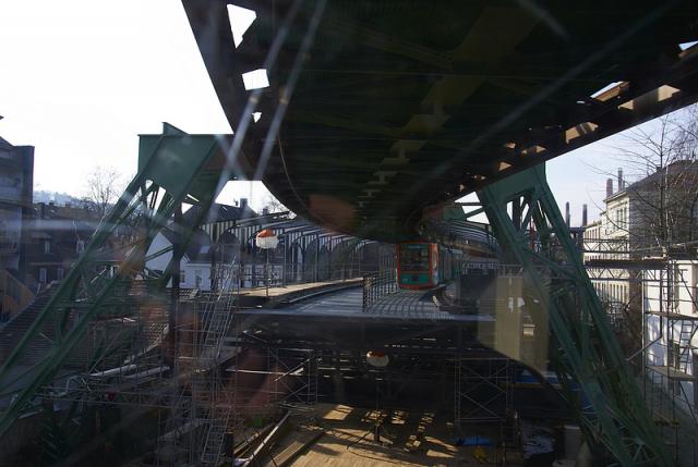 Schwebebahn_053.jpg