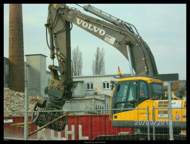 _Restabbruch_Quatier_Mitte_West_20._M_rz_2012__20_.jpg