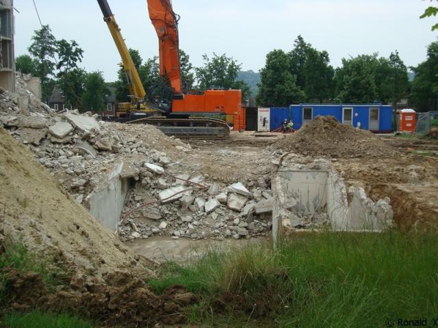 DSC00138_border.jpg