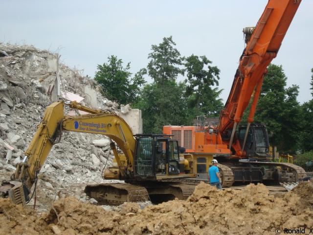 DSC09548_border.jpg