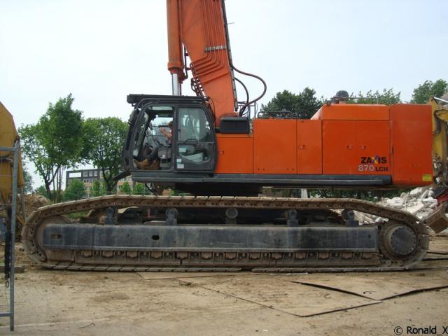 DSC09654_border.jpg