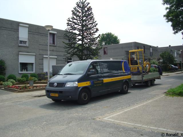DSC09727_border.jpg