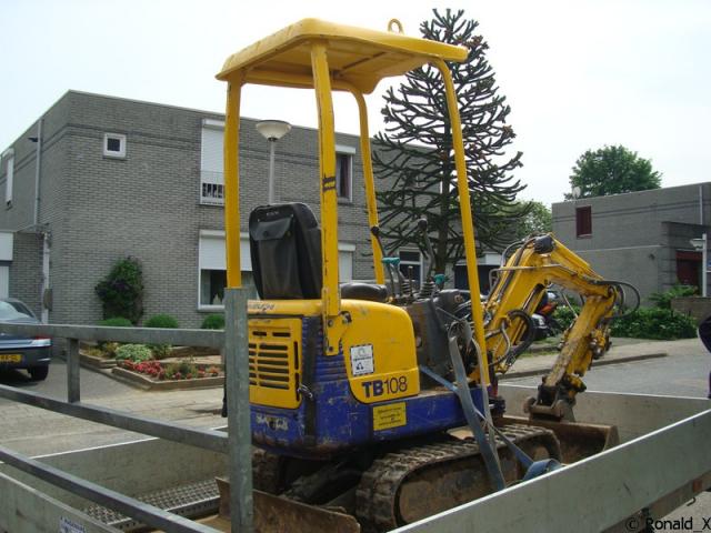 DSC09728_border.jpg