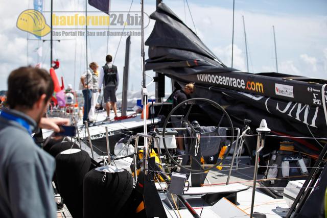 Volvo_CE_Ocean_Race_2012_Lorient__135.JPG