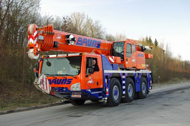 Bruns_Terex_Challenger_3160_Mobilkran.JPG