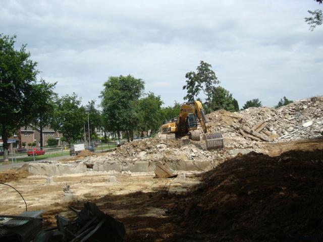 DSC09800_border.jpg