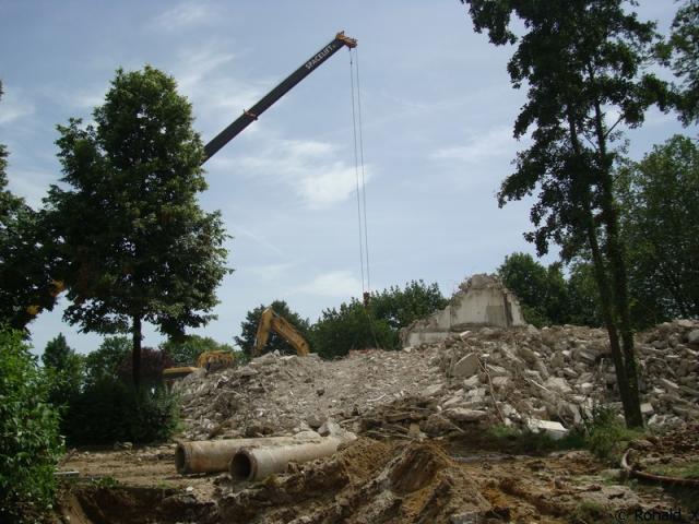 DSC09876_border.jpg