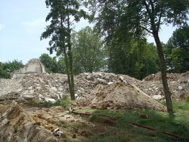 DSC09877_border.jpg