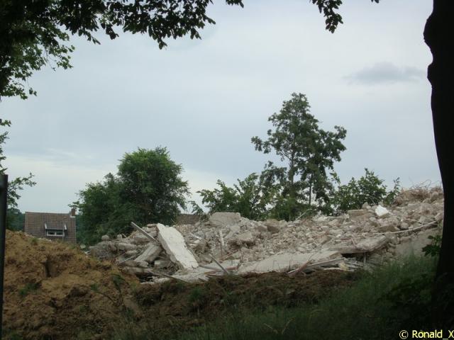 DSC00393_border.jpg
