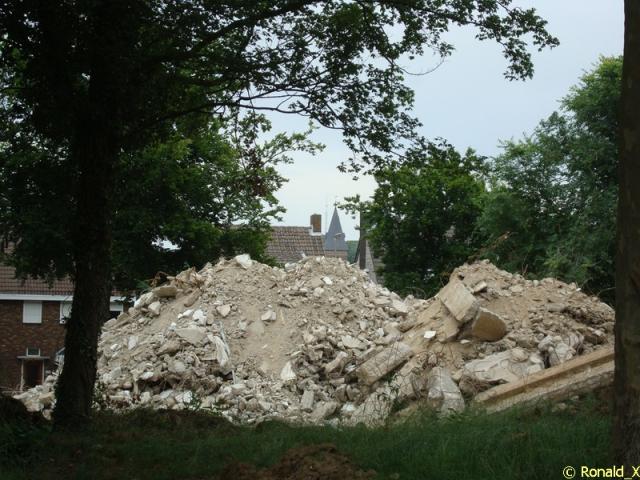 DSC00398_border.jpg