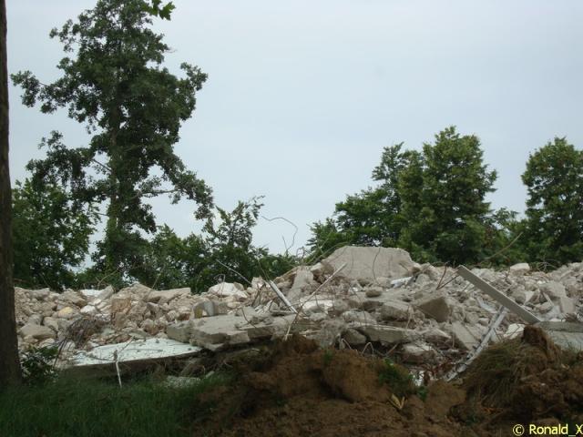 DSC00399_border.jpg
