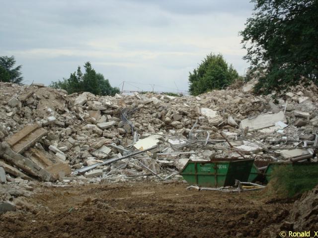 DSC00461_border.jpg