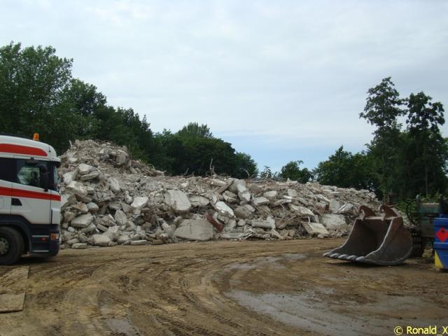 DSC00538_border.jpg
