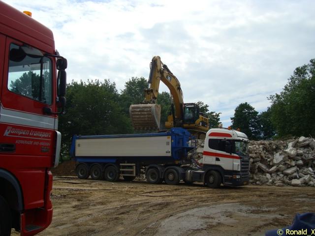 DSC00552_border.jpg