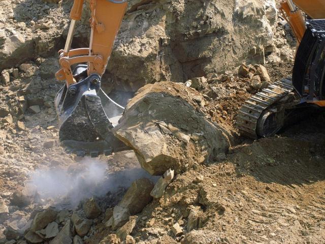 CX700B_ME_Fairhurst_Stone_4b.jpg