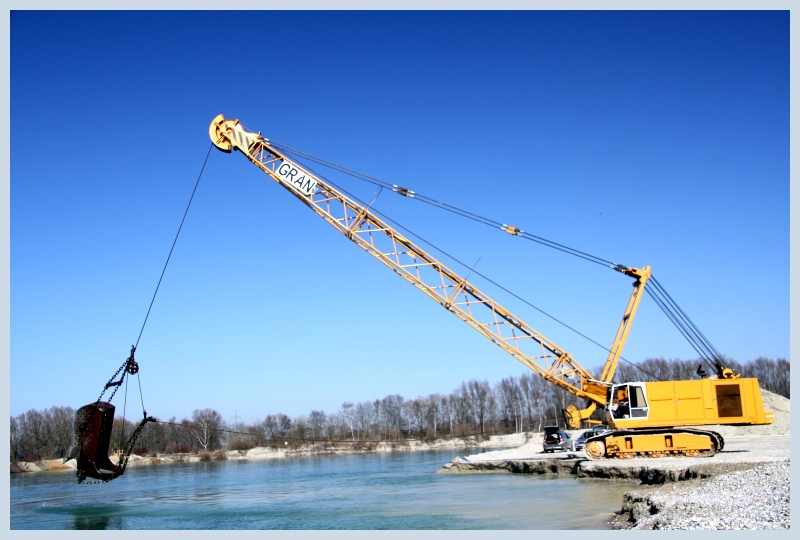 Liebherr HS 882 gru cingolata escavatore universale a fune dragline allestimento versatile Post-14275-1350756397