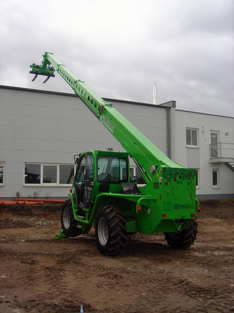 Merlo_10000_Maschine.jpg