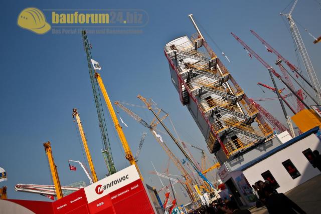 bauma_China_Shanghai_2012__5.jpg