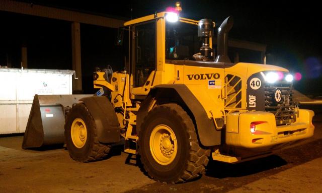 Volvo_L90F.jpg