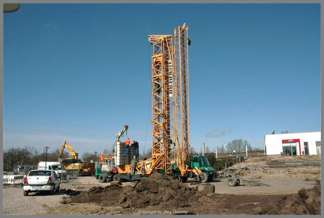 _Liebherr_71_K_Osnabr_ck__M_rz_2013__10_.jpg