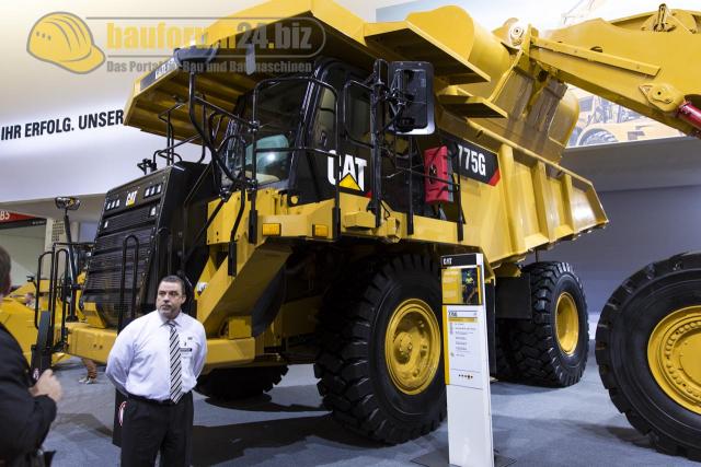 Bauma_2013_Caterpillar_10.jpg
