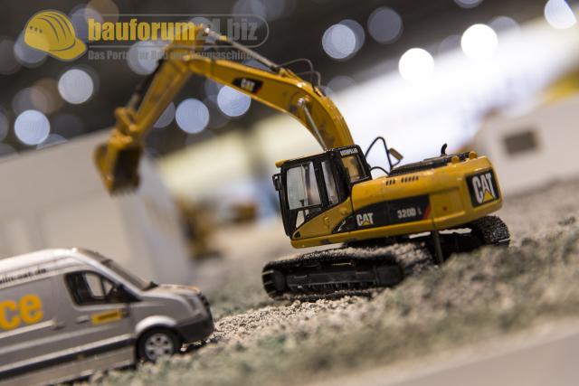 Bauma_2013_Caterpillar_19.jpg