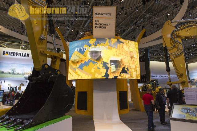 Bauma_2013_Caterpillar_21.jpg