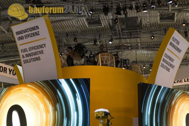 Bauma_2013_Caterpillar_39.jpg