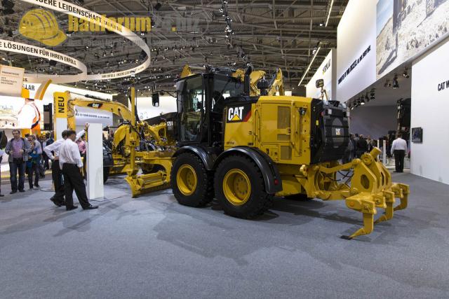 Bauma_2013_Caterpillar_43.jpg