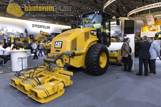 Bauma_2013_Caterpillar_51.jpg