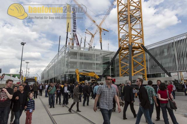 Bauma_2013_Liebherr_2.jpg