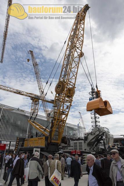 Bauma_2013_Liebherr_12.jpg