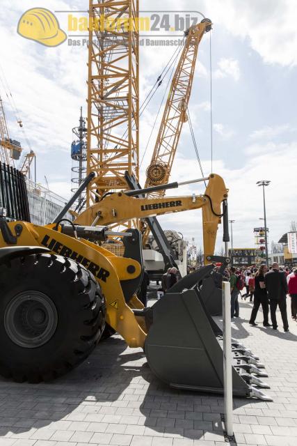 Bauma_2013_Liebherr_15.jpg