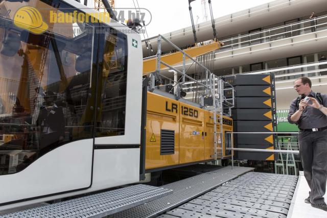 Bauma_2013_Liebherr_30.jpg