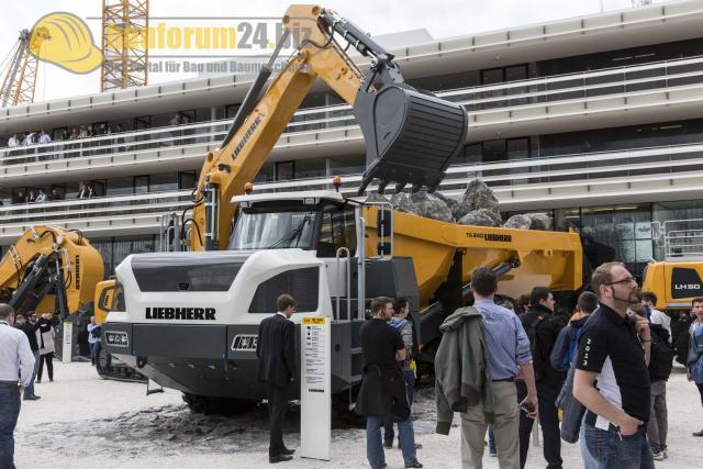 Bauma_2013_Liebherr_55.jpg
