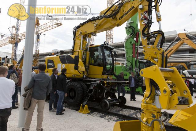 Bauma_2013_Liebherr_61.jpg