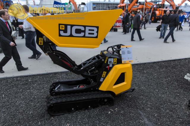 Bauma_2013_JCB_3.jpg