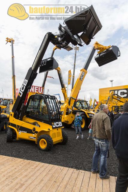 Bauma_2013_JCB_27.jpg