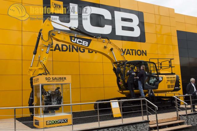 Bauma_2013_JCB_39.jpg